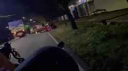 Polisi Bubarkan Balap Liar di Makassar, Puluhan Pemuda Kocar-kacir