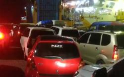 H-7 Lebaran, Pelabuhan Merak Semakin Ramai Pemudik