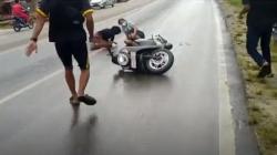 Puluhan Pemotor Jatuh Massal di Jalanan Kendari, Ternyata Ada Tumpahan Solar