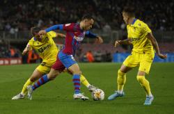 Sergino Dest Absen hingga Akhir Musim, Barcelona Krisis Bek