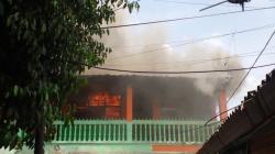 Madrasah di Kalibata Terbakar, 8 Mobil Damkar Dikerahkan<