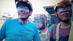 Mudik Lebaran, 2 Pria Paruh Baya Ini Gowes dari Jakarta ke Kebumen dan NTB<