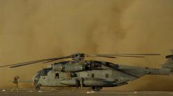 Terlihat Hilang Keseimbangan, Helikopter Pemadam Kebakaran Jatuh