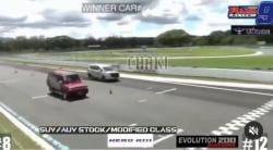 Viral Kijang Super Kalahkan Innova Reborn Adu Kecepatan, Netizen: Salim Dulu Sama Mbahnya