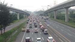 One Way Cikampek-Kalikangkung Disetop, Polisi Terapkan Contra Flow<