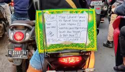 Potret Pemudik dengan Tulisan Pesan Unik