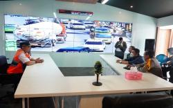 Tinjau Pos Pengamanan di Gerbang Tol Keramasan, Herman Deru: Sumsel Siap Layani Pemudik <