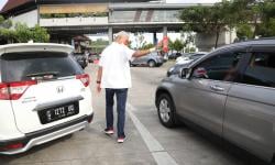 Cek Situasi Mudik di Rest Area, Mobil yang Ditumpangi Ganjar Terjebak Antrean