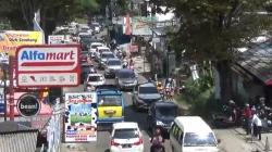 Bandung-Lembang Padat, Kendaraan Dialihkan ke Jalur Alternatif, Ini Rutenya<