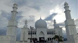 Megahnya Masjid Agung Oesman Al-Khair, Jadi Tujuan Wisata Religi<