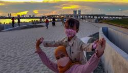 Menikmati Senja saat Libur Lebaran 2022 di Pantai Indah Kapuk