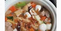 Bosan Masakan Berkuah Santan, Enaknya Bikin Sup Kimlo Segar Menggugah Selera