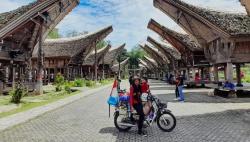 Cerita Pria Karawang Keliling Indonesia Pakai Motor, Kerja Kuli Bangunan saat Uang Menipis<