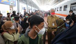 Mudik dan Arus Balik di Jateng Lancar, Ganjar: Yang Marah-marah Tak Terlalu Banyak