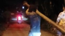 Gotong Besi Tengah Malam, Pria di Jambi Dibekuk Petugas Ronda<