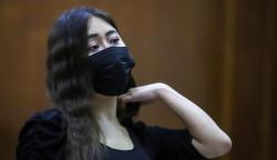 Gaya Selebgram Ayu Thalia Jalani Sidang Dakwaan Pencemaran Nama Baik Putra Ahok