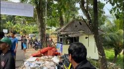 Warga Unjuk Rasa dan Rusak Pos Retribusi Pantai Ujunggenteng, Ini Kata Kadispar Sukabumi <