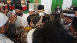 Cerita Warga Berau Melepas Rindu Setelah 9 Tahun Menanti Kedatangan TGB<