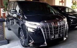 Viral Mobil Mewah Berpelat AD 373 S, Ternyata Pemiliknya Bukan Orang Sembarangan