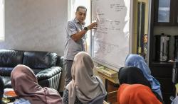 Eri Cahyadi Bicara Bantuan MBR Surabaya: Jangan Sampai Gaji Rp4 juta Dapat Juga