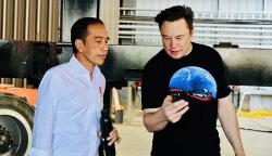 Momen Presiden Jokowi bersama Elon Musk di Pabrik Roket SpaceX
