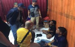 Todong Warga Pakai Senjata Tajam, 2 Pria Kendari Ditangkap saat Mabuk Berat