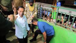 Presiden Jokowi Temui Warga dan Pedagang di Pasar Cibinong Bogor