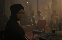 Apa Jawaban Raya Atas Lamaran Ikhsan? Saksikan Vision+ Originals Menemukan-Mu Episode 4  