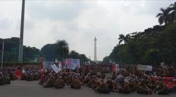 Ribuan Pegawai Perhutani Se-Jawa Banjiri Kawasan Patung Kuda, Tuntut Kementerian LHK