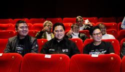 Menteri BUMN Erick Thohir Nobar Film Srimulat bersama Pelawak Senior