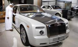 5 Negara Warganya Doyan Pamer Mobil Mewah, Nomor 4 Sampai Dibiarkan Rusak di Pinggir Jalan