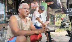 Dua Tahun Terhalang Pandemi, Tukang Tambal Ban Ini Bahagia Bisa Berangkat Haji