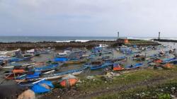 Dermaga Pamayangsari Cipatujah Tasikmalaya Overkapasitas, Perahu Nelayan Rusak