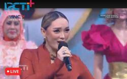 Goyangan Bumil Zaskia Gotik Buka Panggung Rising Star Dangdut 