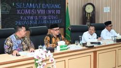 Kang Ace Kunjungan ke Kemenag Jabar untuk Pastikan Pelayanan Haji 2022 Terbaik<