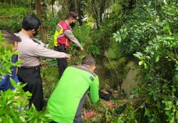 Mayat Pria Tanpa Identitas Ditemukan Membusuk Dekat Istana Bogor