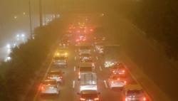  Langit Arab Saudi Berubah Jadi Oranye<