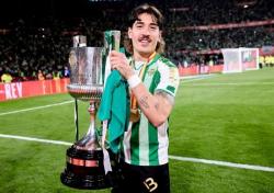 Lebih Pilih Real Betis, Hector Bellerin Ogah Pulang ke Arsenal