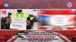 Viral Aksi Wisudawan Kritik Pungli, Ini Respons Rektorat Unsrat