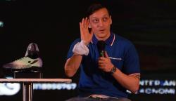Pakai Bahasa Indonesia, Mesut Ozil Doakan Korban Tragedi Kanjuruhan Mendapat Tempat yang Mulia