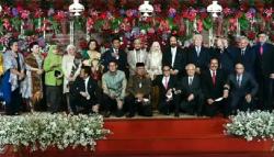 Para Menteri Kabinet Indonesia Maju Foto Bersama di Nikahan Ketua MK dan Adik Jokowi