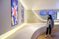 Keren! Kunjungi Galeri NFT Pertama RI, Wamenparekraf Angela: NFT Jadi Peluang Bagi Pengembangan Ekonomi Kreatif 