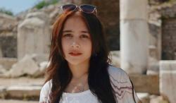 Prilly Latuconsina Bakal Mengajar Kajian Selebritas di UGM