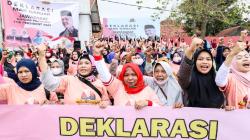 Ratusan Relawan Jabar dan Emak-Emak Dukung Ganjar Pranowo Jadi Presiden 2024 <