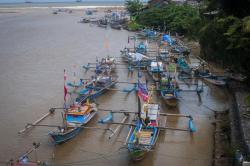Nelayan di Banten Sudah Seminggu Tak Melaut Akibat Gelombang Tinggi