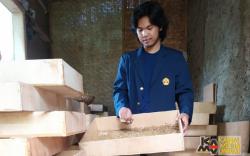 Mahasiswa Fapet Unpad Ini Sukses Raup Jutaan Cuan dari Ulat Jerman, Ini Kiatnya