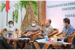 Serikat Pekerja Perhutani Tolak Penetapan Kawasan Hutan dengan Pengelolaan Khusus