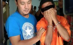 Bacok Kepala Teman Gegara Vesva, Pria Ini Menangis Ditangkap Polisi 
