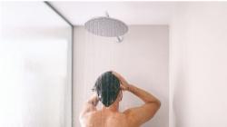 Bahaya Mandi Setelah Begadang, Bisa Sebabkan Kematian? 