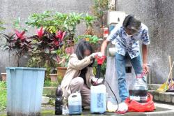 Keren, Mahasiswi UGM Ini Ciptakan Formula Penetral Bau Sampah dari Cairan Lindi